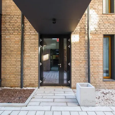 Front Park Sadowa With Parking By Renters Gdańsk