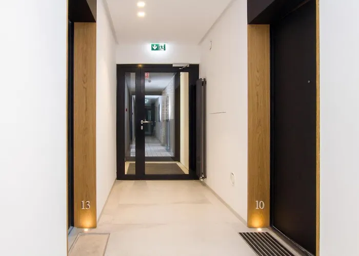 Front Park Sadowa With Parking By Renters Διαμέρισμα *